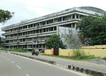 പണിതിട്ടും പണിതിട്ടും പണിതീരാതെ ഇൻഡോർ സ്റ്റേഡിയം