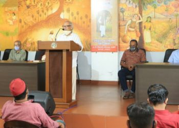 ഒ വി വിജയന്‍ സ്മാരക സമിതി : സമ്മാനങ്ങള്‍ വിതരണം ചെയ്തു