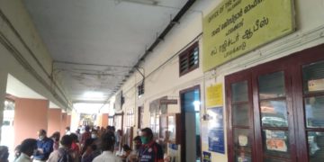 ടോക്കൺ സംവിധാനം ഏർപ്പെടുത്തികളക്ട്രേറ്റിനകത്തെ  തിരക്ക് നിയന്ത്രിക്കണം