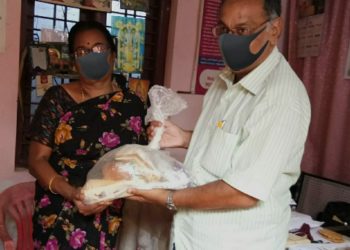 കോവിഡ് ദുരിതാശ്വാസ ഭക്ഷണ കിറ്റ് നൽകി