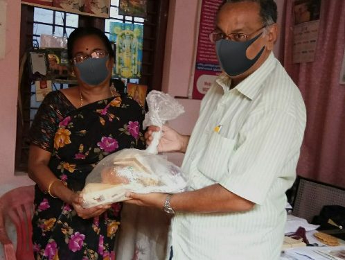 കോവിഡ് ദുരിതാശ്വാസ ഭക്ഷണ കിറ്റ് നൽകി