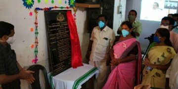 മലമ്പുഴ  ഹയര്‍ സെക്കന്ററി സ്‌കൂളില്‍ ശിലാസ്ഥാപനം നടത്തി