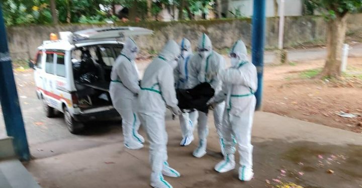 കൊറോണ ബാധിച്ച് മരിച്ച കരാകുർശ്ശി സ്വദേശിയുടെ മൃതദേഹം സംസ്ക്കരിച്ചു. 