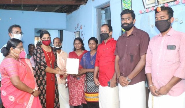 അച്ഛനും അമ്മയുമില്ലാത്ത  സഹോദരിമാര്‍ക്ക്  പഠനസൗകര്യമൊരുക്കി പത്മ ചാരിറ്റബിള്‍ ട്രസ്റ്റ്.