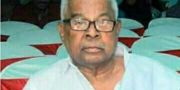 മ​ണ്ണാ​ർ​ക്കാ​ട് മു​ൻ എം ​എ​ൽ​ എ പാറക്കോട്ടിൽ​ൽ കു​മാ​ര​ൻ നി​ര്യാ​ത​നാ​യി.