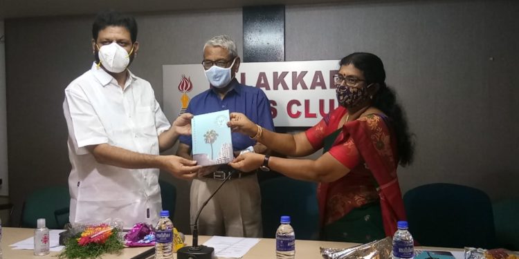 ക്യാപ്ഇന്‍ഫോര്‍മാറ്റിക്ക്‌സ് പ്രകാശനം ചെയ്തു