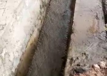 പൈപ്പ് പൊട്ടി ശുദ്ധജലം പാഴാവുന്നു