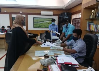 സഫൂറ മുഹമ്മദാലി ചളവറ ഡിവിഷനിലേക്ക്   പത്രിക നൽകി