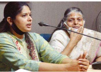 സി കൃഷ്ണകുമാറിനെതിരെ വാര്‍ത്താസമ്മേളനം ; ഭാര്യാമാതാവിനെ കാറിടിച്ച് അപായപ്പെടുത്താൻ ശ്രമം