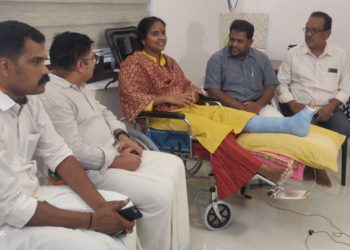 രമ്യ ഹരിദാസിനെ വെൽഫെയർ പാർട്ടി നേതാക്കൾ സന്ദർശിച്ചു