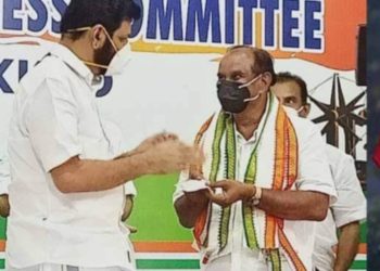 പാലക്കാട് സിപിഐഎമ്മില്‍നിന്നും വീണ്ടും രാജി; മുന്‍ ജില്ലാ പഞ്ചായത്തംഗം കോണ്‍ഗ്രസില്‍ ചേര്‍ന്നു,