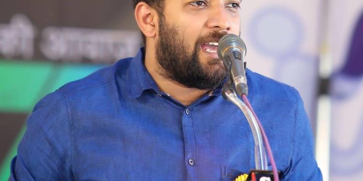 കോടിയേരിയുടെ രാജി മുഖ്യമന്ത്രിക്കുള്ള സന്ദേശം : ഷാഫി പറമ്പില്‍