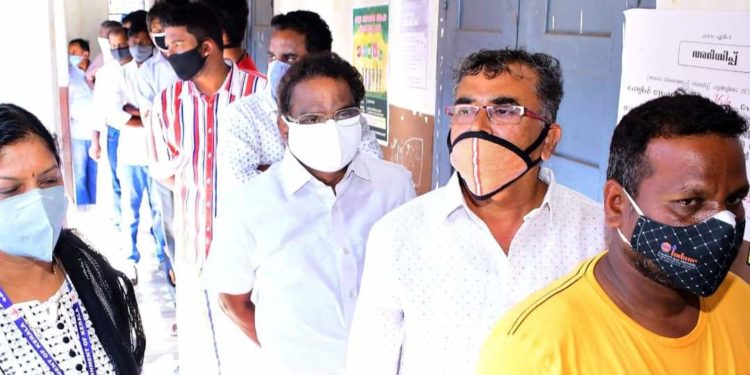 ജില്ലയിൽ പോളിംഗ് 53.39%