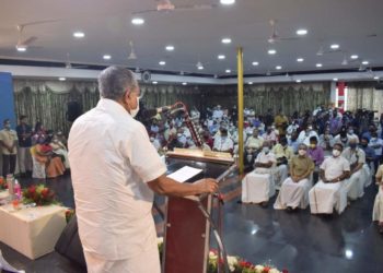 മുഖ്യമന്ത്രിയുടെ കേരളപര്യടനം : പാലക്കാട് ചർച്ചകൾ പുരോഗമിക്കുന്നു