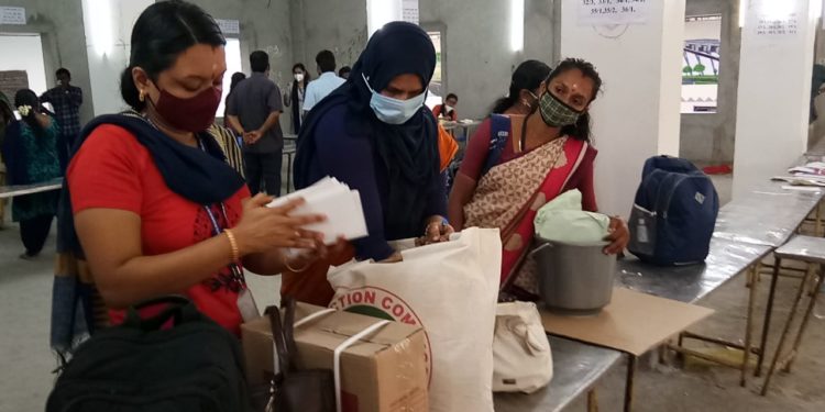 വോട്ടിങ്ങ് സാമഗ്രികളുടെ വിതരണം ജില്ലയിൽ പൂർത്തിയായി.