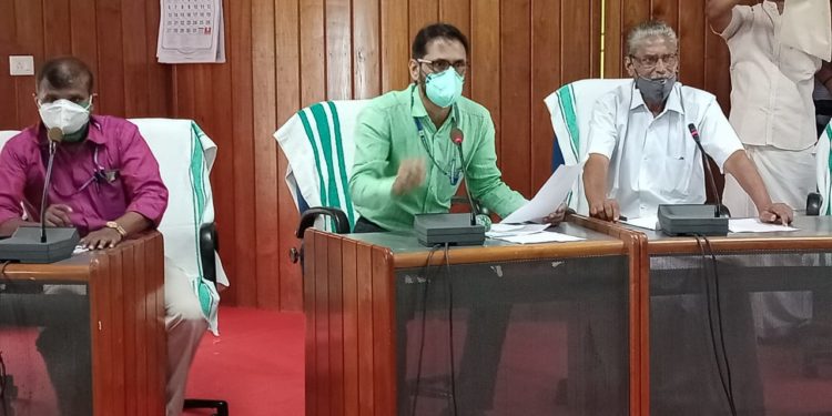 ജില്ലാ പഞ്ചായത്ത് :  അംഗങ്ങൾ സത്യപ്രതിജ്ഞ ചെയ്ത് അധികാരമേറ്റു.