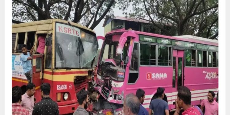 നാട്ടുകല്ലിൽ ബസുകൾ കൂട്ടിയിടിച്ച്​ 25ഓളം പേർക്ക്​ പരിക്ക്