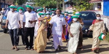 വോട്ടുറപ്പിക്കലി​ന്റെ  പകൽ ചൂടിൽ