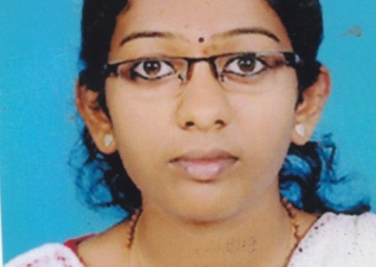 പതിനേഴ് കാരിയെ   കാണ്‍മാനില്ല