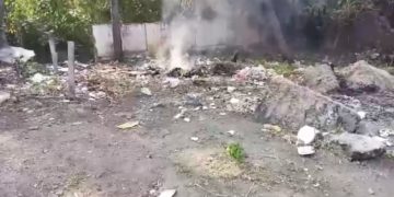 മാലിന്യം കത്തുന്ന പുക: യാത്രക്കാർക്ക്  ശ്വാസതടസ്സം ഉണ്ടാക്കുന്നതായി പരാതി.
