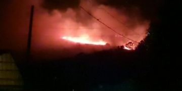 കാട്ടുതീ തടയുക അനങ്ങൻ മല സംരക്ഷിക്കുക..