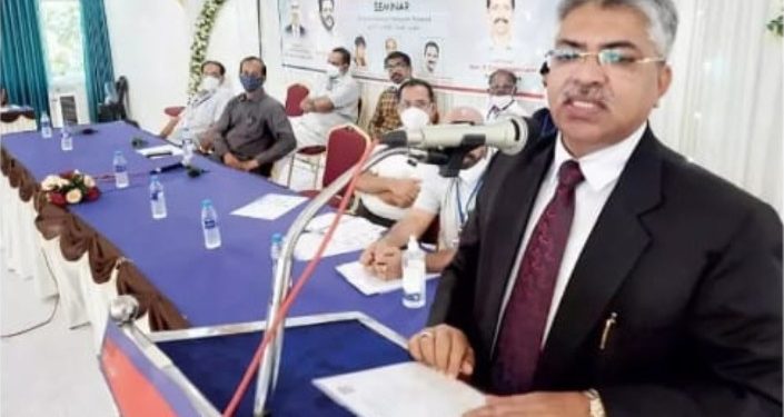 അ​ഴി​മ​തി രാ​ഷ്​​ട്രീ​യ​ക്കാ​രു​ടെ ജ​ന്മാ​വ​കാ​ശ​മാ​യി മാ​റി :കെമാൽ പാ​ഷ