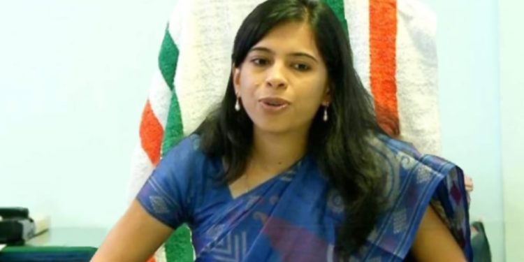 പാലക്കാട് കലക്ടർക്ക് മാറ്റം