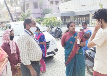 മാലിന്യം നിക്ഷേപിച്ചവരെ കണ്ടെത്തി.മലിന്യം തിരികെ ഏൽപിച്ചു.