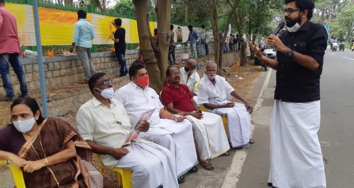 കർഷകർക്ക് ഐക്യദാർഢ്യവുമായി ചിത്രകാരൻമാർഒറ്റ കാൻവാസിൽവർണവിസ്മയം