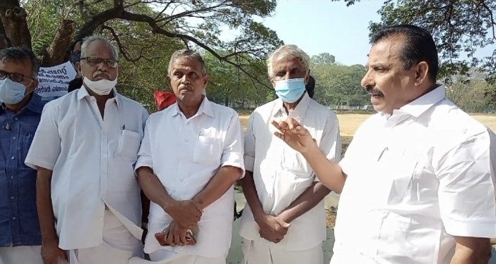 മണ്ഡി സമ്പ്രദായ നീക്കം ഉപേക്ഷിക്കുന്നത് കോർപ്പറേറ്റുകൾക്കായി : പി.ബാലഗോപാലൻ