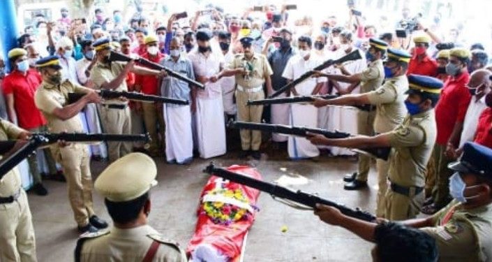 കെ.വി വിജയദാസിന് ഔദ്യോഗിക വിട