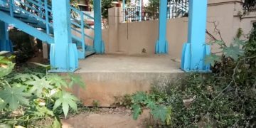 മേല്‍പാലം ഉപയോഗിക്കാന്‍ ബുദ്ധിമുട്ടെന്ന് വിക്ടോറിയ കോളേജിലെ വിദ്യാര്‍ത്ഥികള്‍