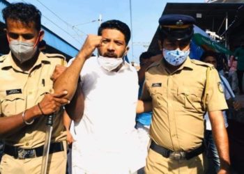 കർഷകർക്ക്​ ഐക്യദാർഢ്യം: യൂത്ത്​ ​കോൺഗ്രസ്​ ട്രെയിൻ തടഞ്ഞ്​ പ്രതിഷേധിച്ചു
