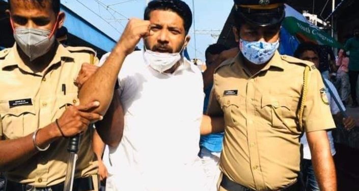 കർഷകർക്ക്​ ഐക്യദാർഢ്യം: യൂത്ത്​ ​കോൺഗ്രസ്​ ട്രെയിൻ തടഞ്ഞ്​ പ്രതിഷേധിച്ചു