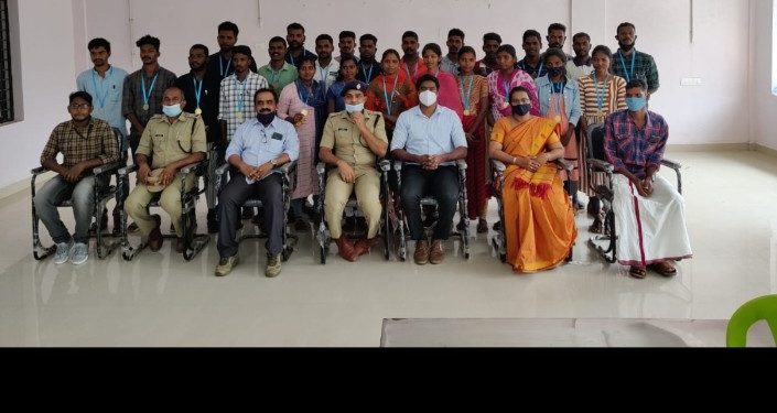 അട്ടപ്പാടിയില്‍ നിന്നും പോലീസിലേക്ക് തിരഞ്ഞെടുക്കപ്പെട്ടവരെ  അനുമോദിച്ചു