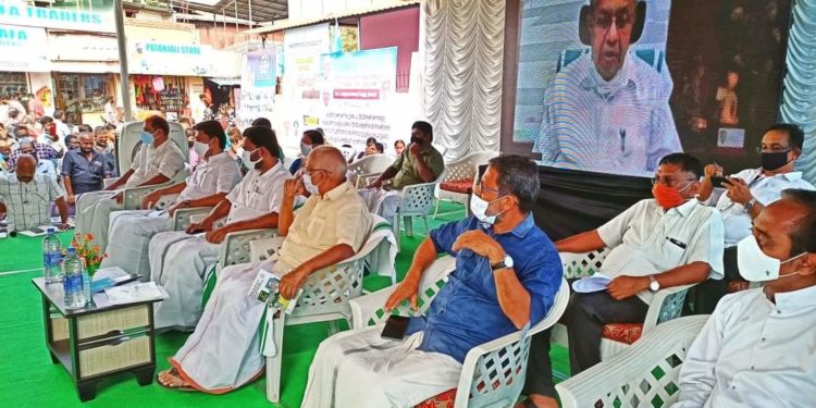 ജലക്ഷാമം പരിഹരിക്കാൻ മൂലത്തറ കനാൽ നീട്ടും : മുഖ്യമന്ത്രി