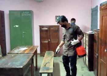 എലപ്പുള്ളി ഹയർസെക്കൻഡറി സ്‌കൂൾ അണു വിമുക്തമാക്കി