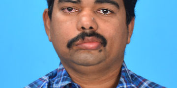 സംസ്ഥാനത്തെ  മികച്ച ഭിന്നശേഷിക്കാരനായ ഉദ്യോഗസ്ഥനുള്ള അവാർഡ് അജേഷിന്