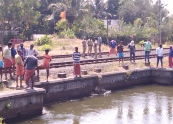 മലമ്പുഴ  കനാലിൽ അഴുകിയ നിലയിൽ മദ്ധ്യവയസ്ക്കൻ്റെ അഞ്ജാതജഡം.