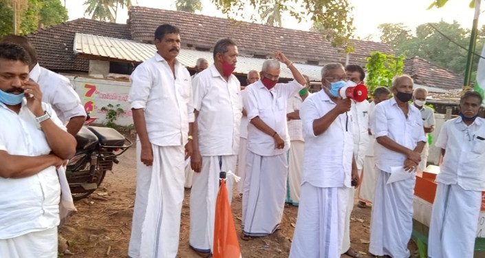 കർഷകസമരത്തിന് ഐക്യദാർഢ്യം : കുത്തനൂർ മണ്ഡലം കർഷക കോൺഗ്രസിൻെറ ട്രാക്ടർ റാലി