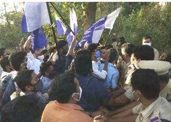 എം.ബി രാജേഷിൻ്റെ വസതിയിലേക്ക് ഫ്രറ്റേണിറ്റി പ്രതിഷേധ മാർച്ച് നടത്തി