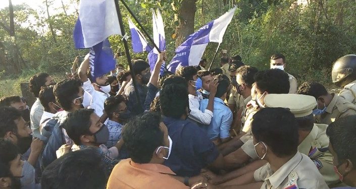 എം.ബി രാജേഷിൻ്റെ വസതിയിലേക്ക് ഫ്രറ്റേണിറ്റി പ്രതിഷേധ മാർച്ച് നടത്തി