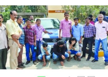 വാളയാറിൽ 98 ലക്ഷത്തിന്റെ കുഴൽപ്പണവും  മയക്കുമരുന്നും പിടികൂടി