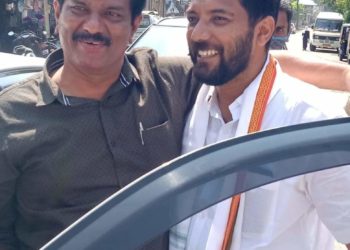 സി പി പ്രമോദും ഷാഫി പറമ്പിലും ഒരുമിച്ച്