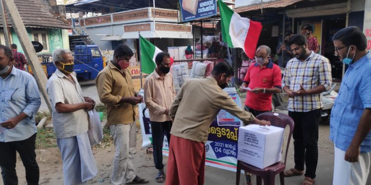 എണ്ണവില:വെൽഫെയർ പാർട്ടി ജനകീയ വോട്ടെടുപ്പ് നടത്തി