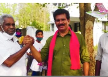 ഹിന്ദുഐക്യവേദി നേതാവ്‌ സിപിഐ എമ്മിനൊപ്പം