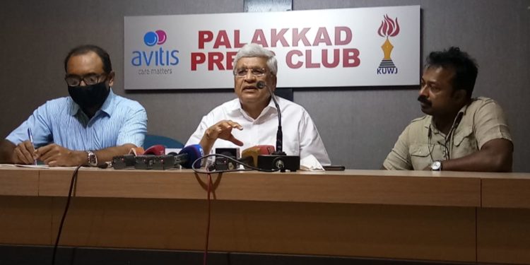 മോദി പാലക്കാട് വന്ന് പറഞ്ഞ കാര്യങ്ങൾ സത്യവിരുദ്ധം – പ്രകാശ് കാരാട്ട്.