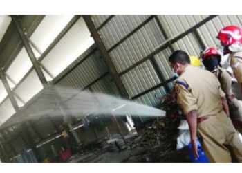 കഞ്ചിക്കോട്‌ സോപ്പ്‌ കമ്പനിക്ക്‌ തീ പിടിച്ച്‌ വൻ നഷ്ടം