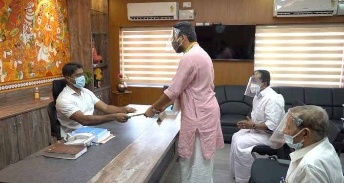 ഇന്ന് അഞ്ച് സ്ഥാനാര്‍ത്ഥികള്‍ നാമനിര്‍ദേശപത്രിക സമര്‍പ്പിച്ചു