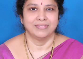 കുട്ടികളുടെ സ്വന്തം ശോഭന ടീച്ചർ വിദ്യാലയത്തിന്റെ പടിയിറങ്ങുന്നു